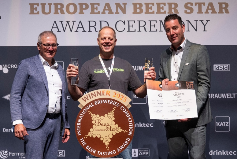 中国精酿荣耀加冕，悠航鲜啤斩获2025欧洲啤酒之星金银双奖